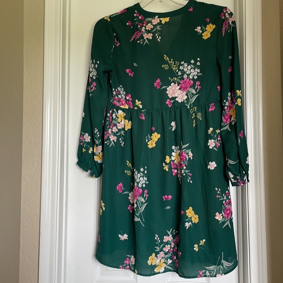 Old Navy Green Floral dress - Picture 5 of 5